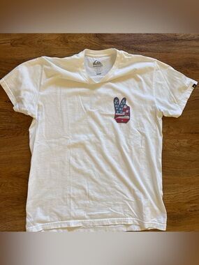 Quiksilver White Tee with American Flag Peace Hand
